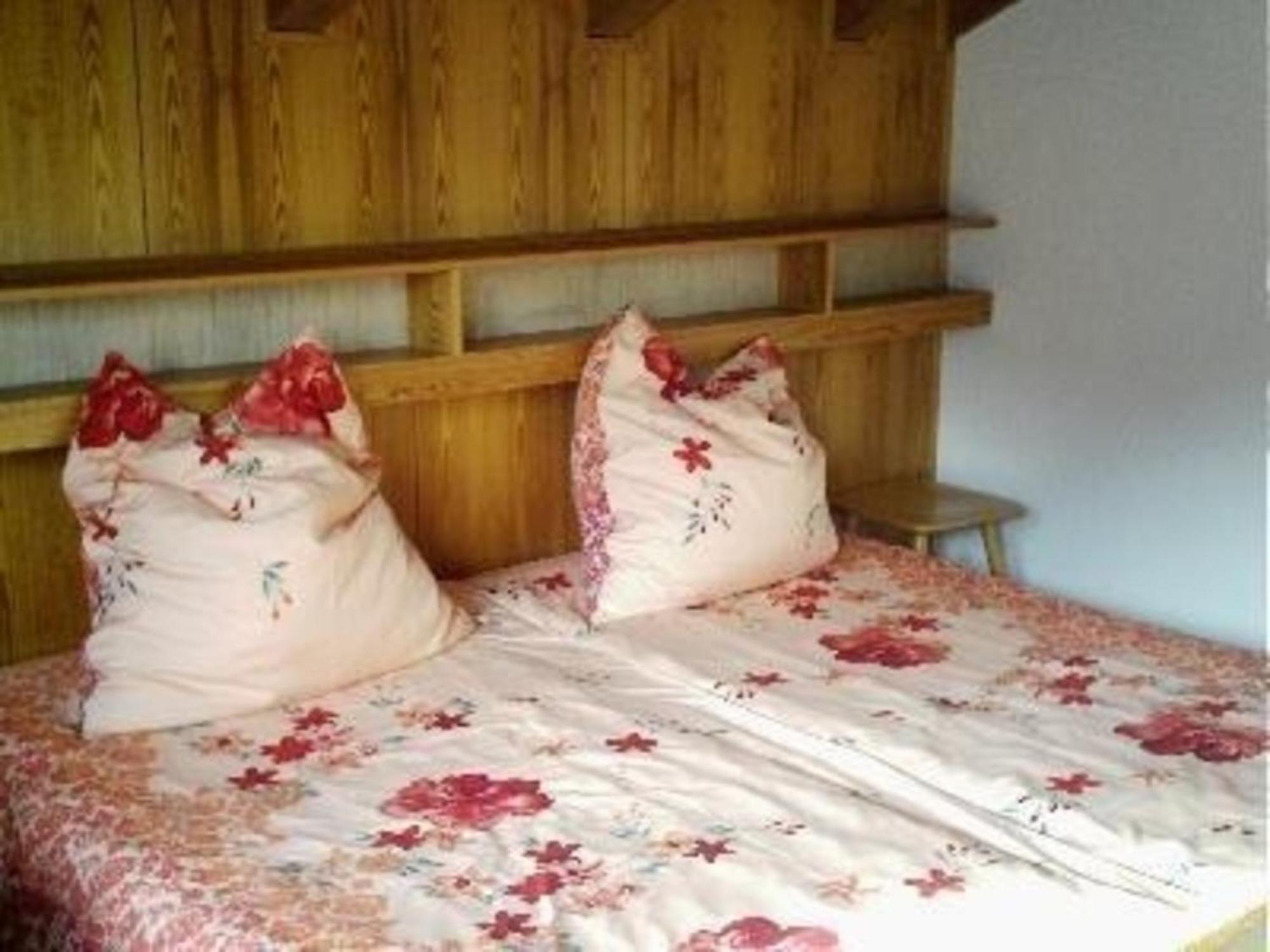 Sonnenaufgang Mit 2 Balkonen Im Haus Bucheneck In Oberstdorf-tiefenbach * Oberstdorf