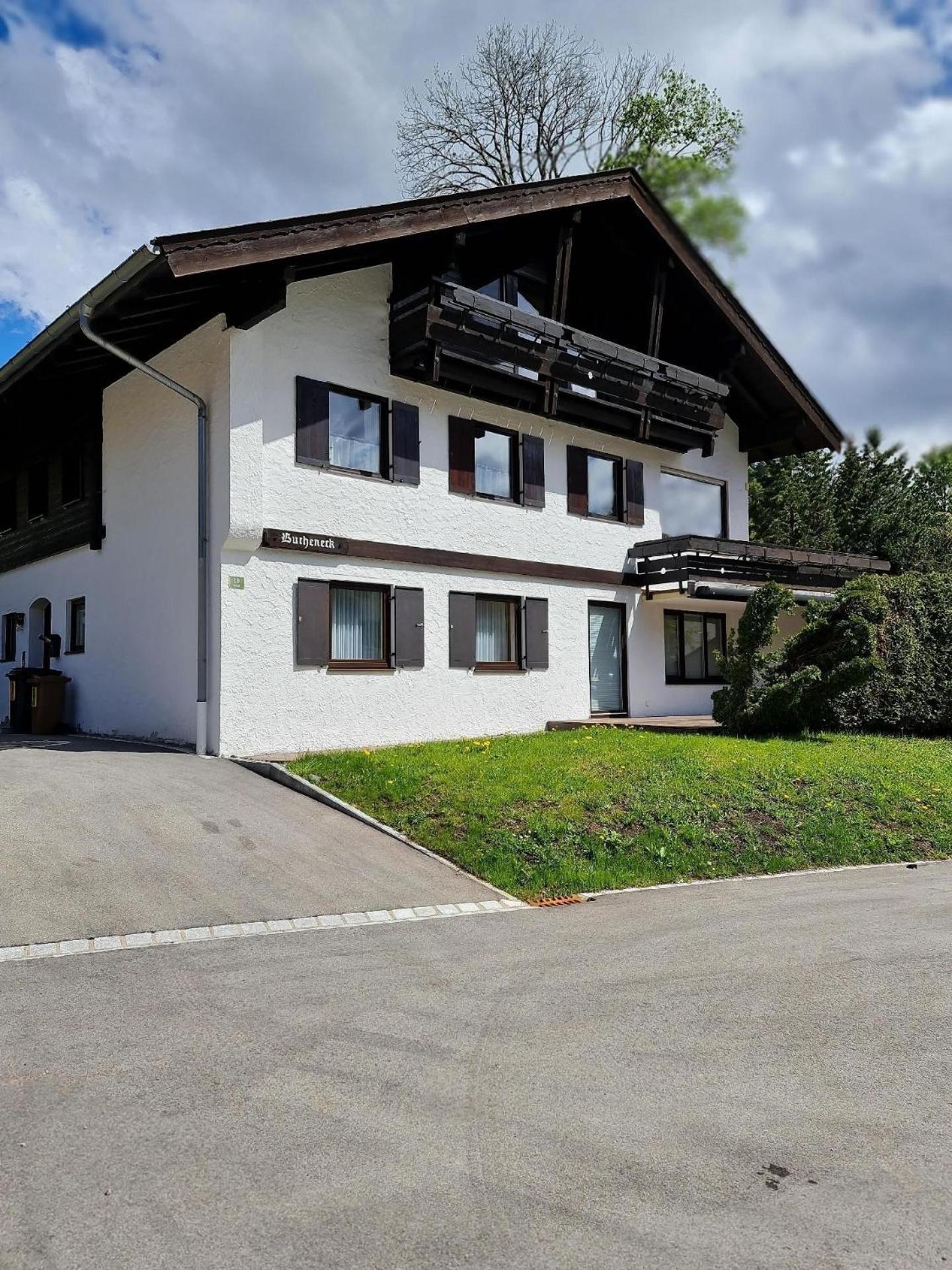Sonnenaufgang Mit 2 Balkonen Im Haus Bucheneck In Oberstdorf-tiefenbach Apartment